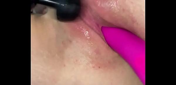  Trying out our Theragun on my pink pussy